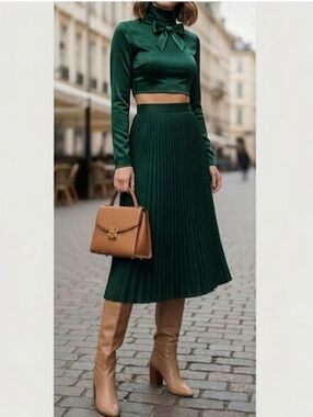 Zara  Dark Emerald Green Pleated Skirt Small